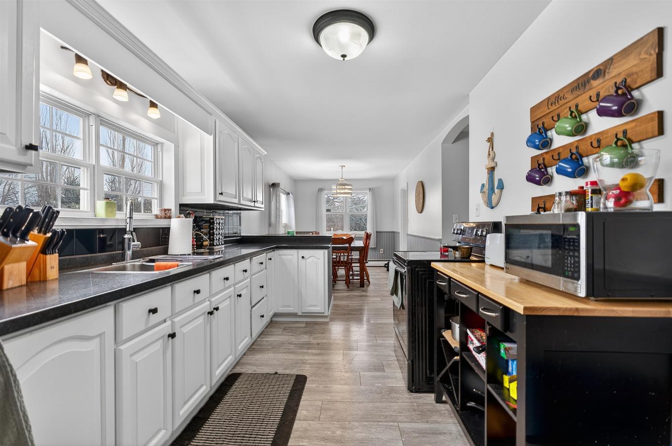 45 Meadowbank Road, Cornwall, PE - Indoor Photo Showing Kitchen With Double Sink