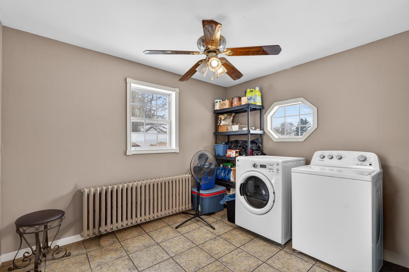45 Meadowbank Road, Cornwall, PE - Indoor Photo Showing Laundry Room