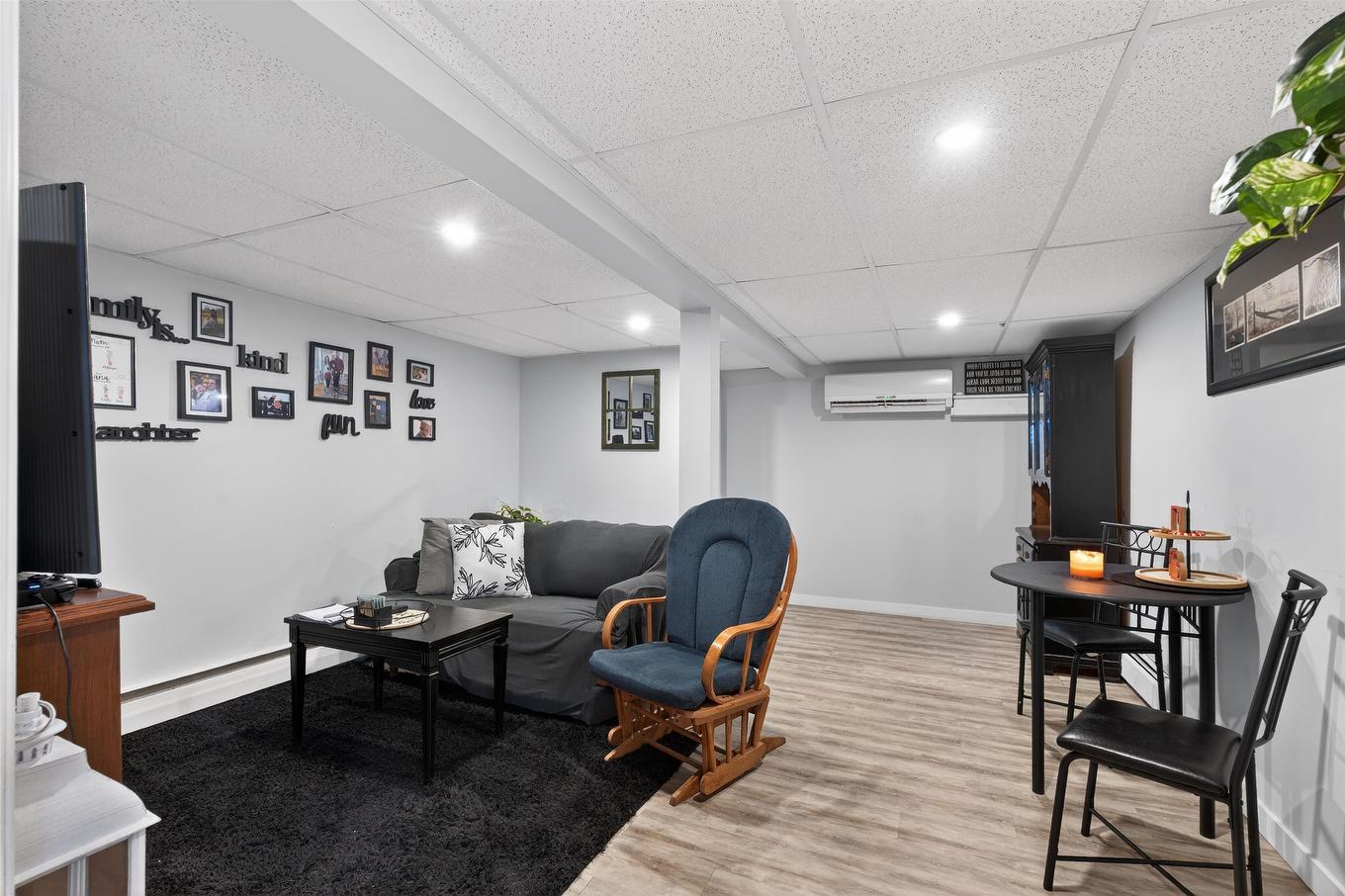 45 Meadowbank Road, Cornwall, PE - Indoor Photo Showing Other Room