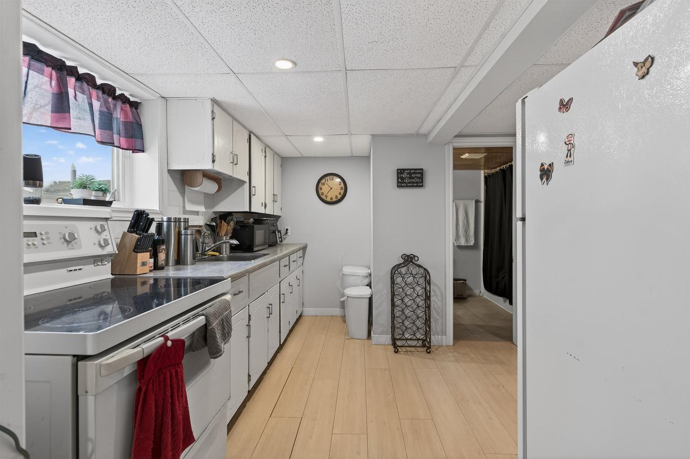 45 Meadowbank Road, Cornwall, PE - Indoor Photo Showing Kitchen