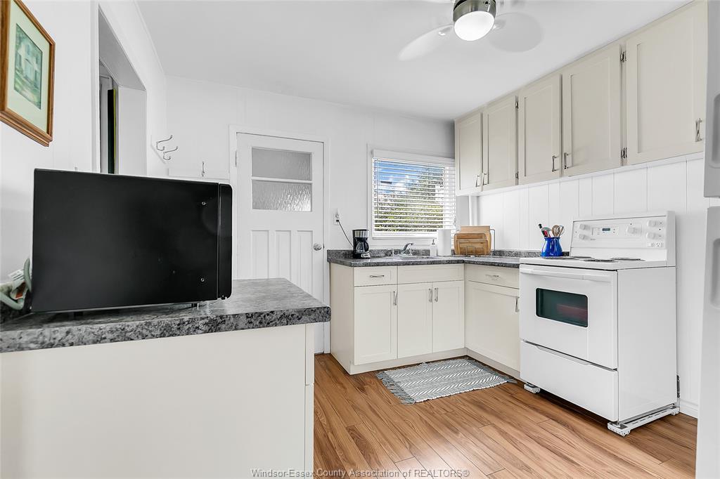 567 Stanley, Windsor, ON