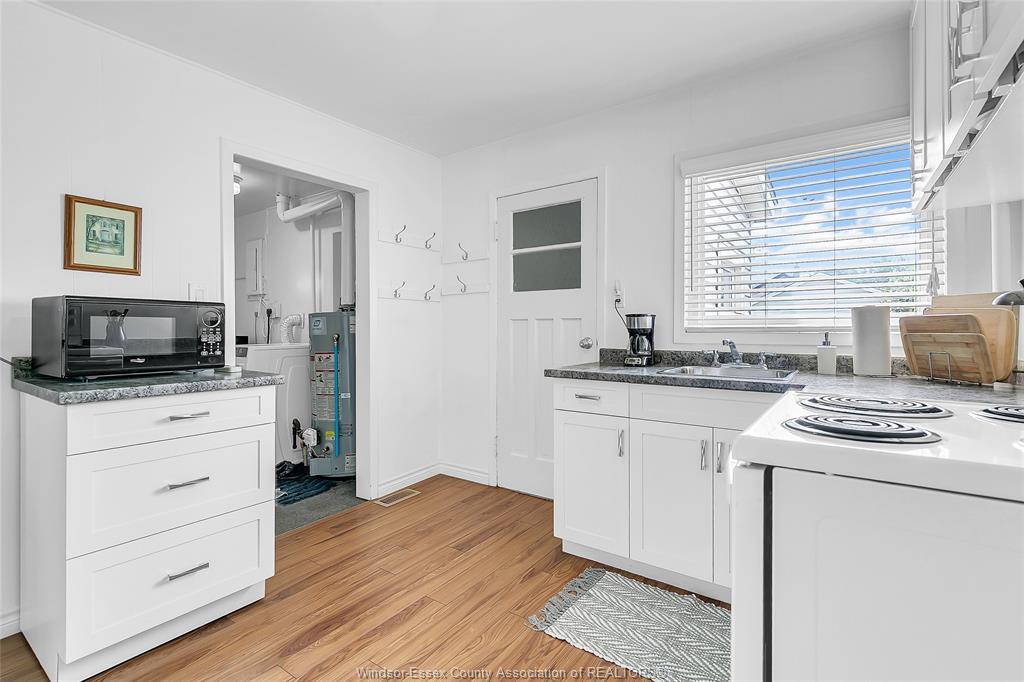 567 Stanley, Windsor, ON
