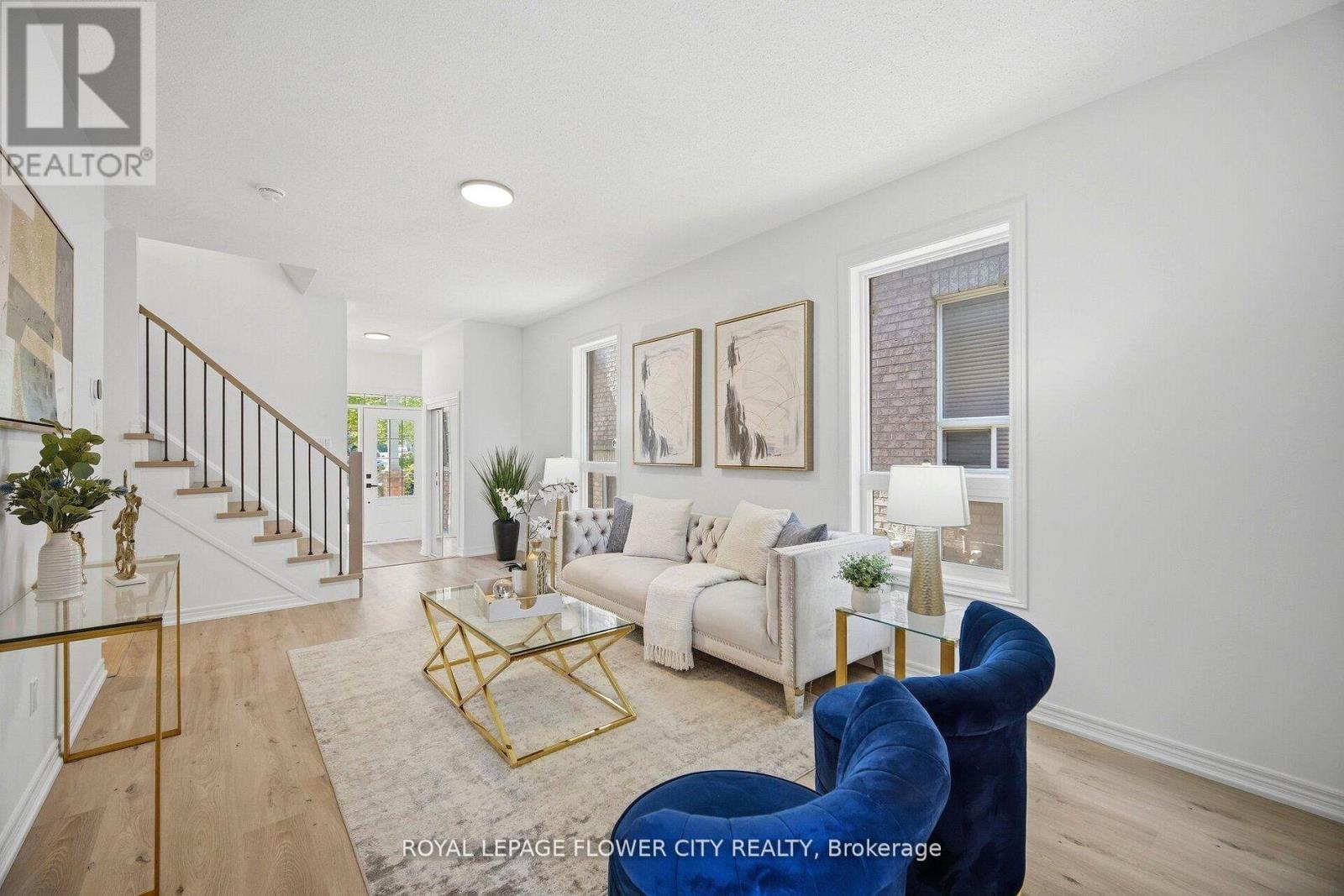 24 Martree Crescent, Brampton, ON - Indoor Photo Showing Living Room