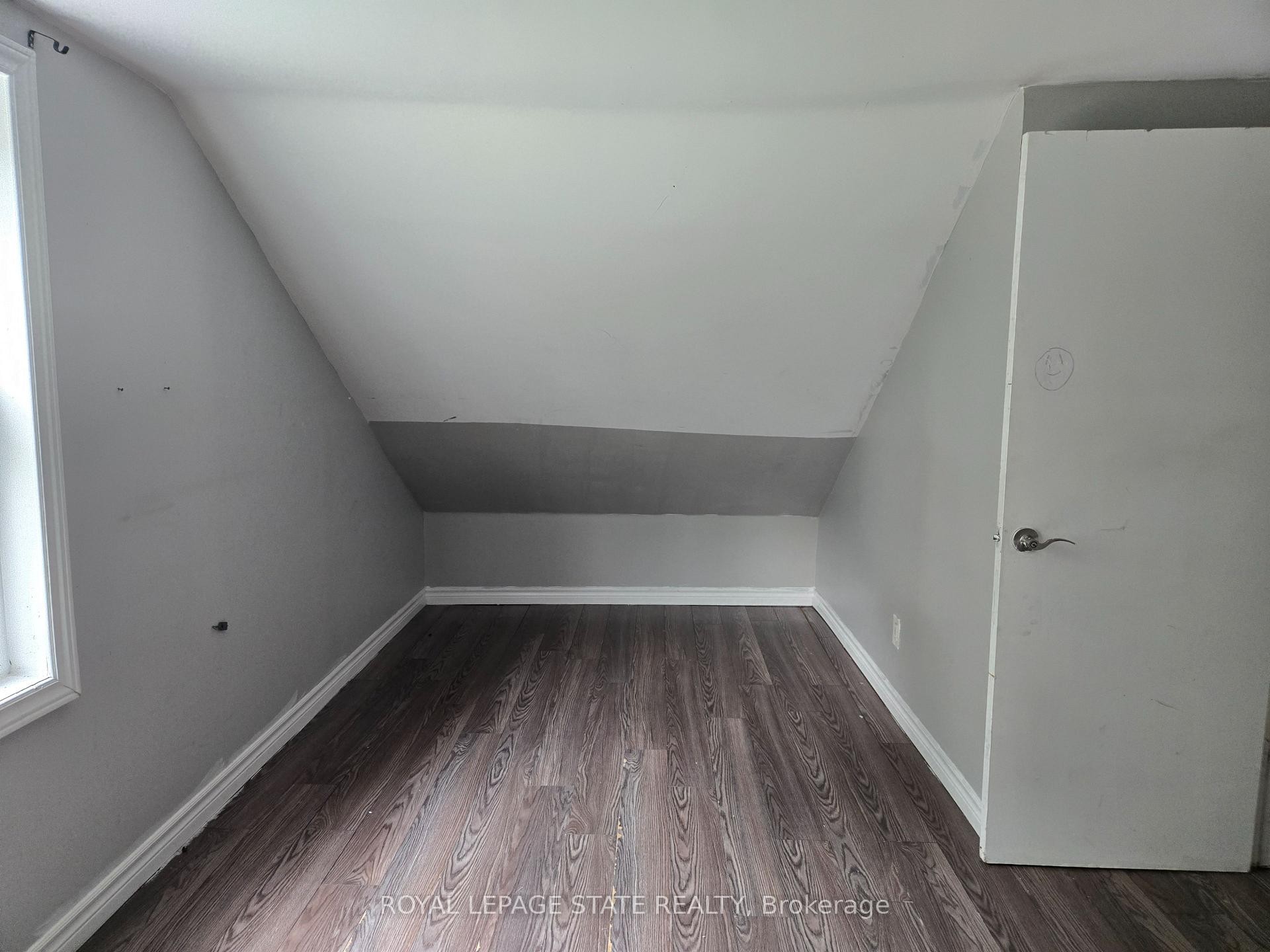 6269 Franklin Avenue, Niagara Falls, ON - Indoor Photo Showing Other Room