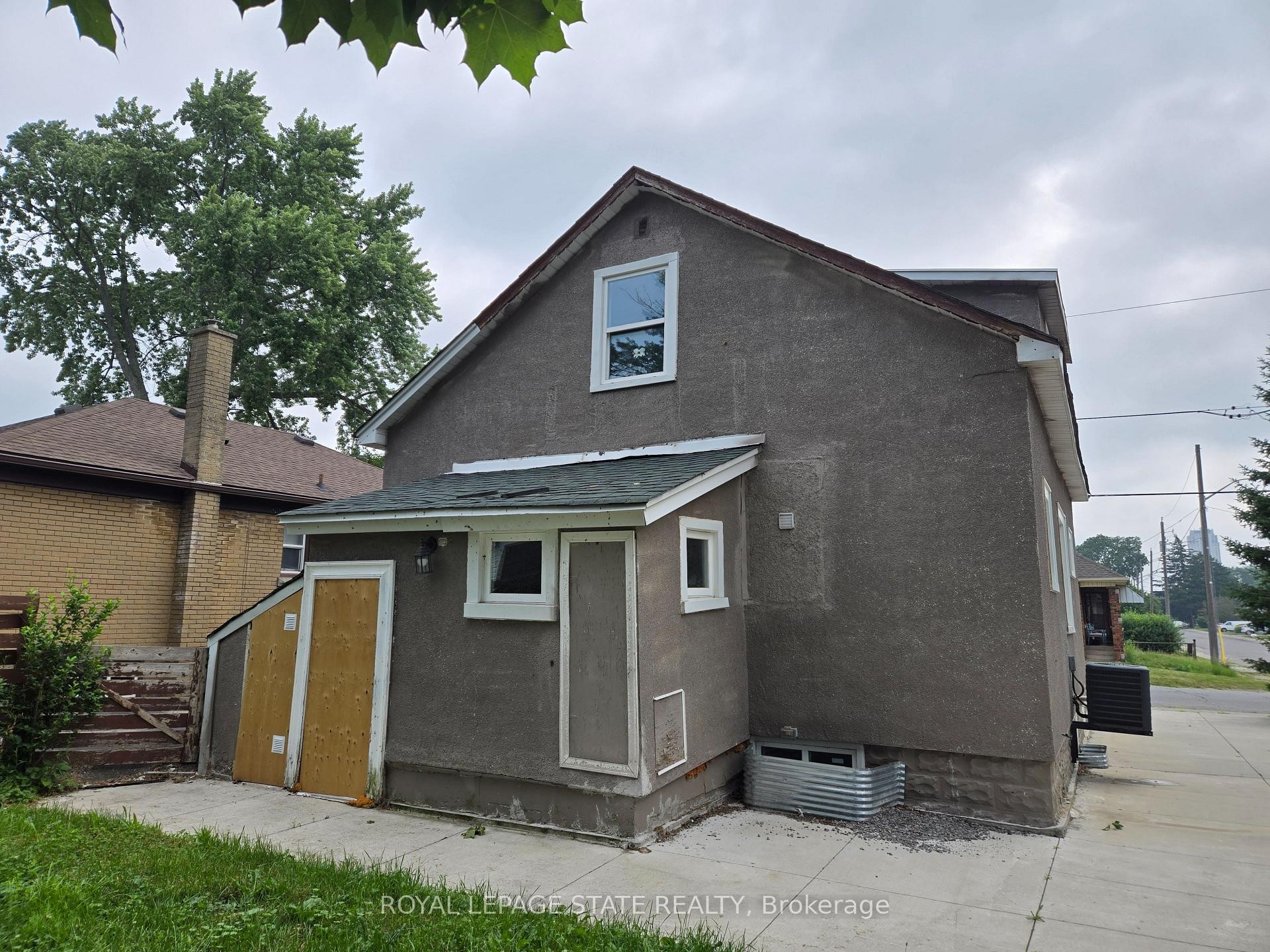 6269 Franklin Avenue, Niagara Falls, ON - Outdoor With Exterior