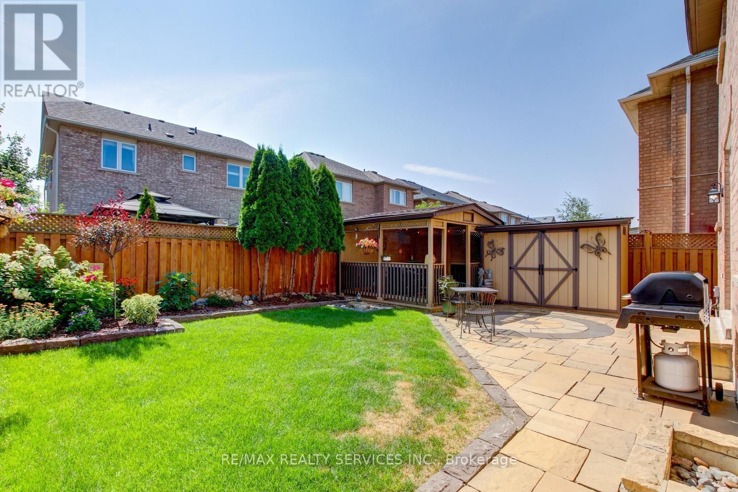 35 Hardgate Crescent, Brampton, ON - Outdoor