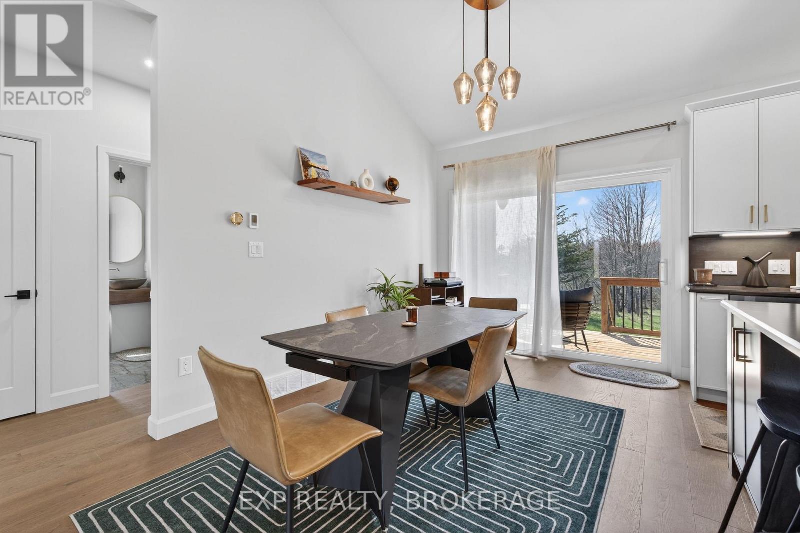 9304 Perth Road, Rideau Lakes, ON - Indoor Photo Showing Dining Room