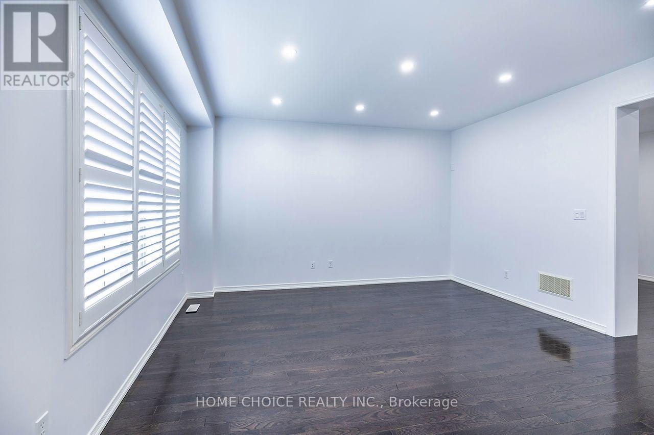 427 Windsfields Farm Drive W, Oshawa, ON - Indoor Photo Showing Other Room