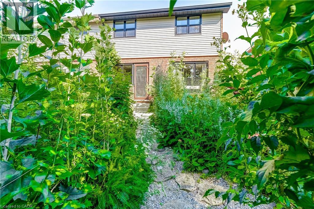 148 St Andrews Drive, Hamilton, ON - Outdoor
