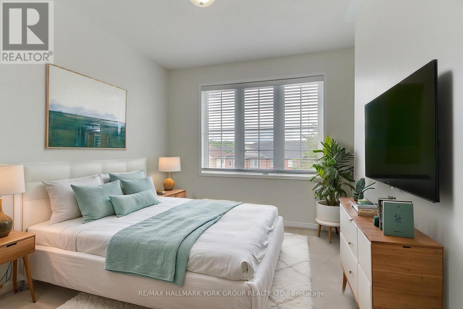 39 Millcliff Circle, Aurora, ON - Indoor Photo Showing Bedroom