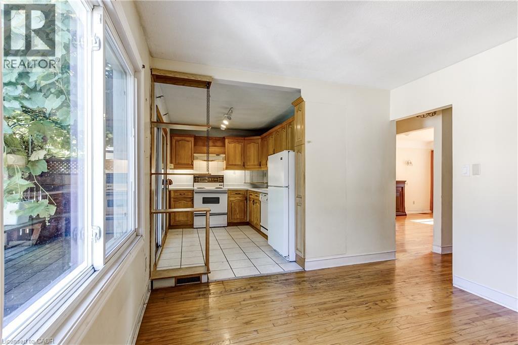 230 East 33Rd Street, Hamilton, ON - Indoor