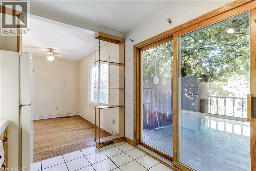 230 East 33Rd Street, Hamilton, ON - Indoor Photo Showing Other Room