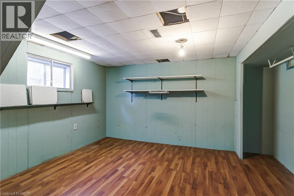 230 East 33Rd Street, Hamilton, ON - Indoor Photo Showing Other Room