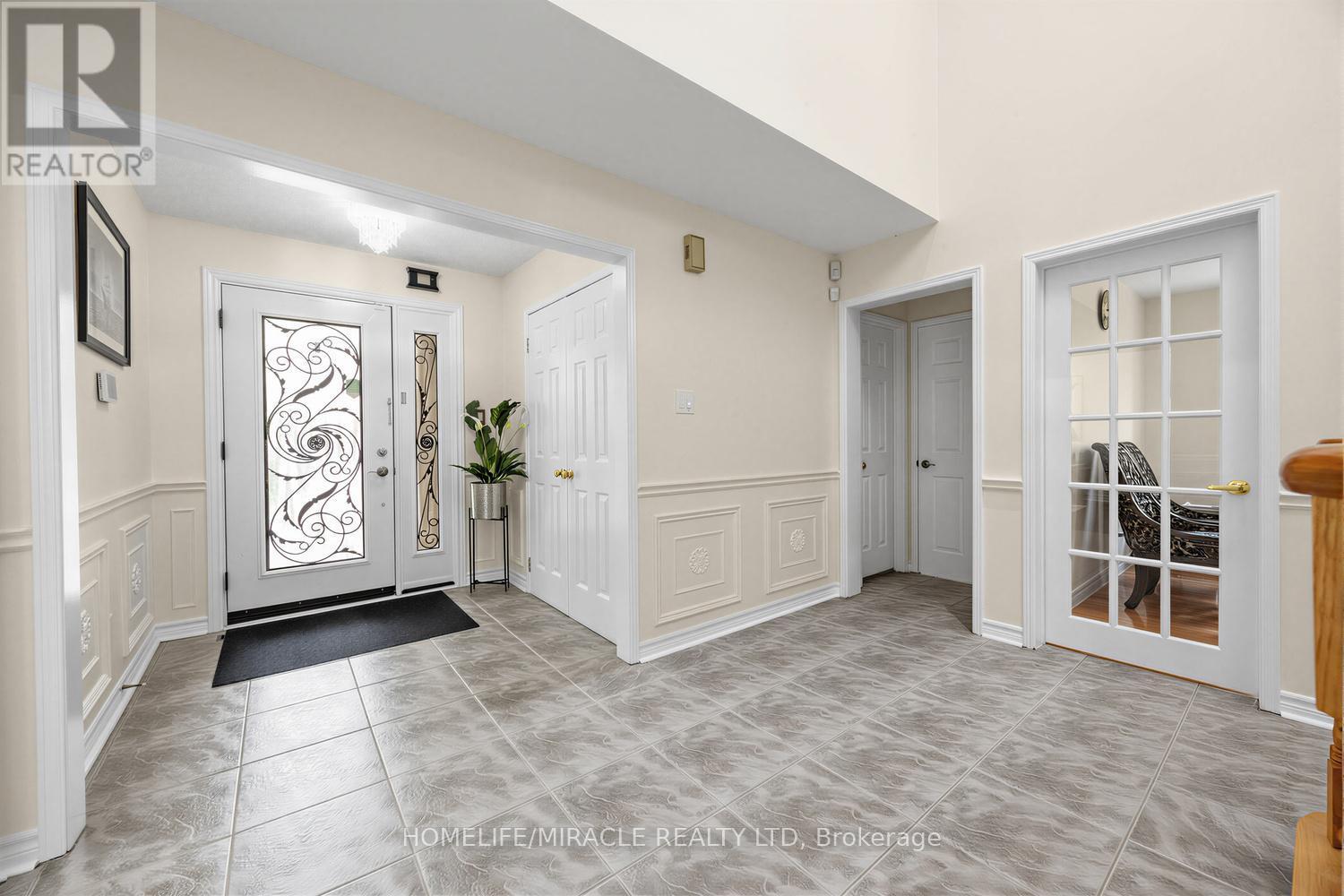 2023 Jacamar Court, Mississauga, ON - Indoor Photo Showing Other Room