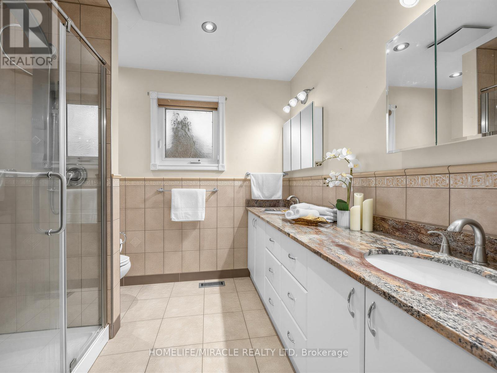 2023 Jacamar Court, Mississauga, ON - Indoor Photo Showing Bathroom