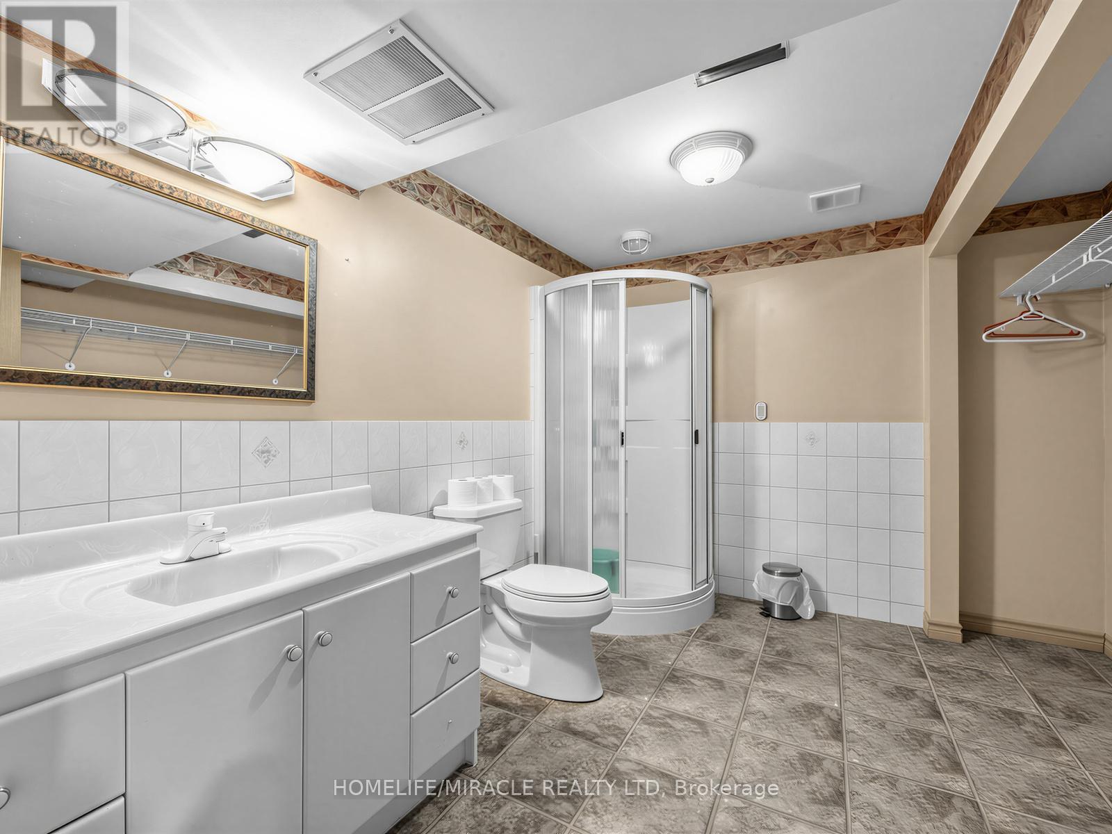 2023 Jacamar Court, Mississauga, ON - Indoor Photo Showing Bathroom