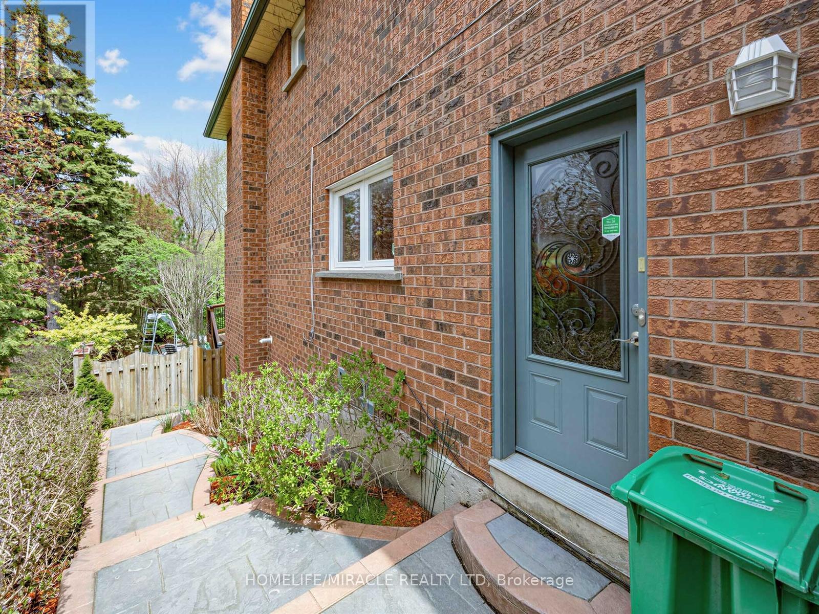 2023 Jacamar Court, Mississauga, ON - Outdoor With Exterior