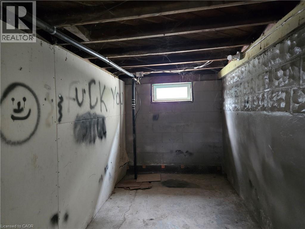 6269 Franklin Avenue, Niagara Falls, ON - Indoor Photo Showing Basement