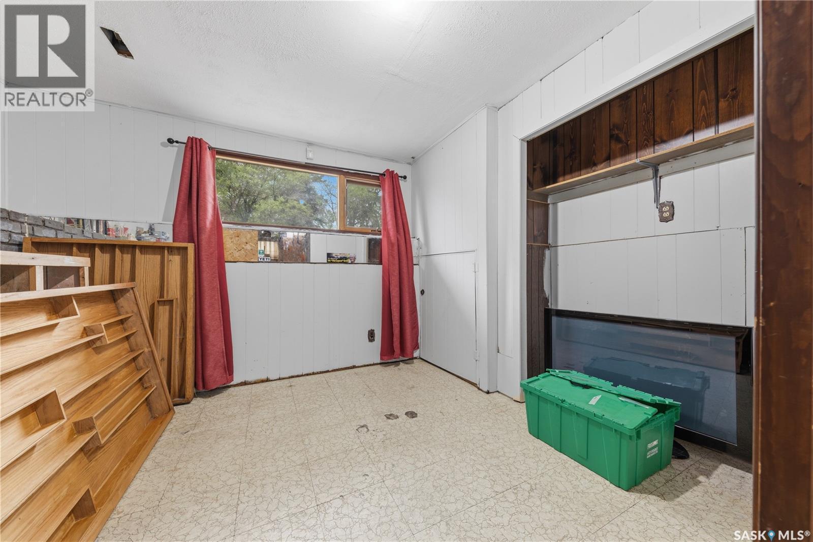 195 Forsyth Crescent, Regina, SK - Indoor