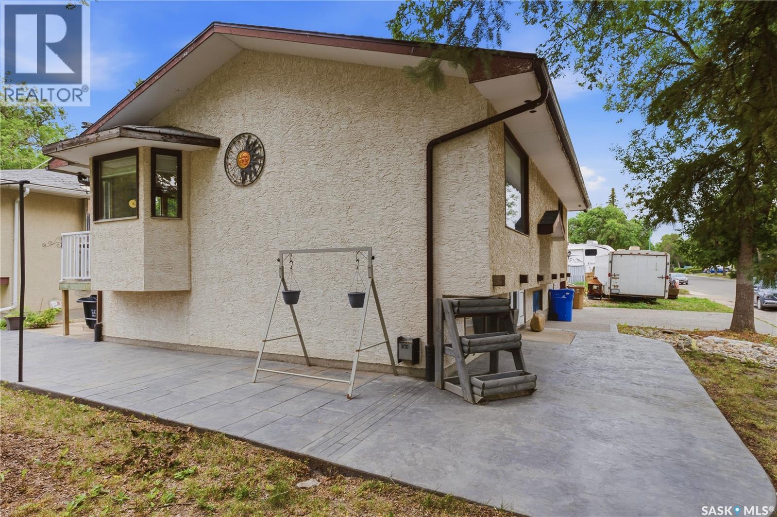 195 Forsyth Crescent, Regina, SK - Outdoor