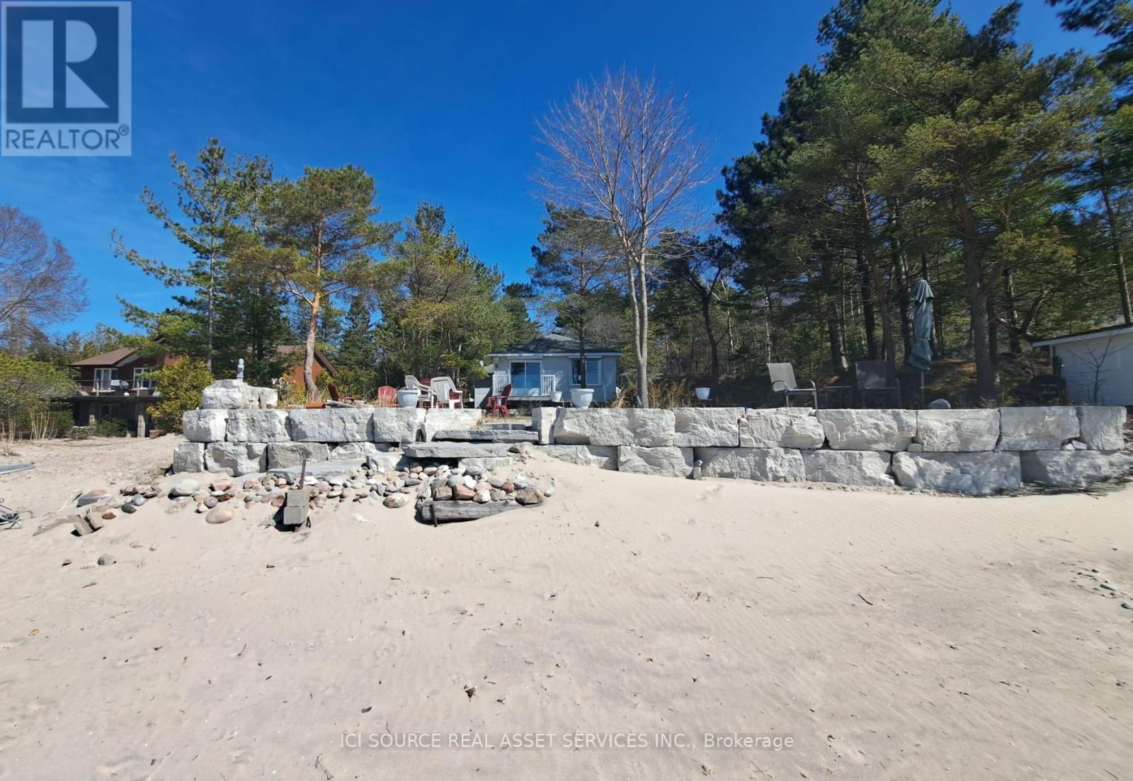4 Pinewood Drive, Tiny, ON - Outdoor