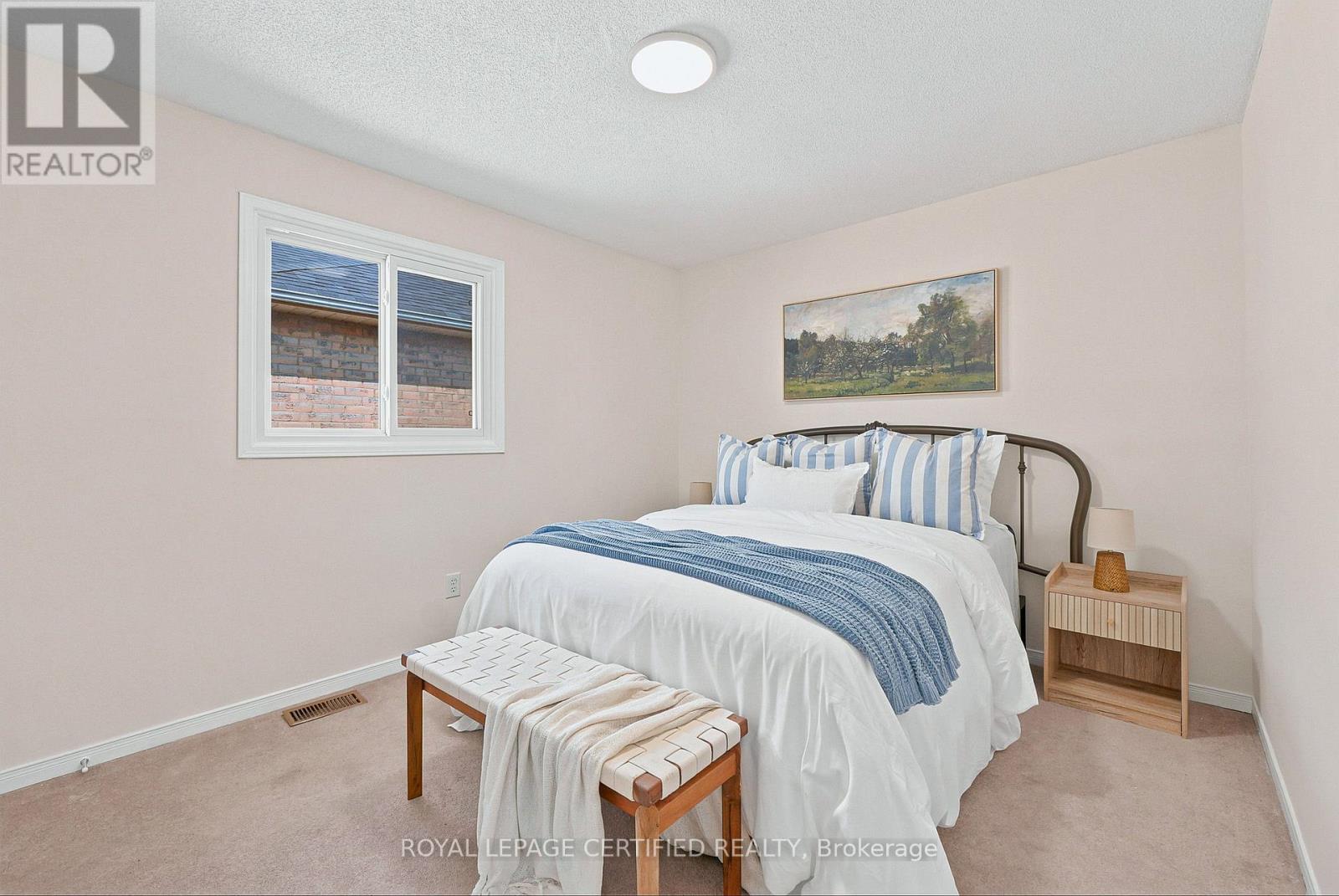 3135 Shadetree Drive, Mississauga, ON - Indoor Photo Showing Bedroom