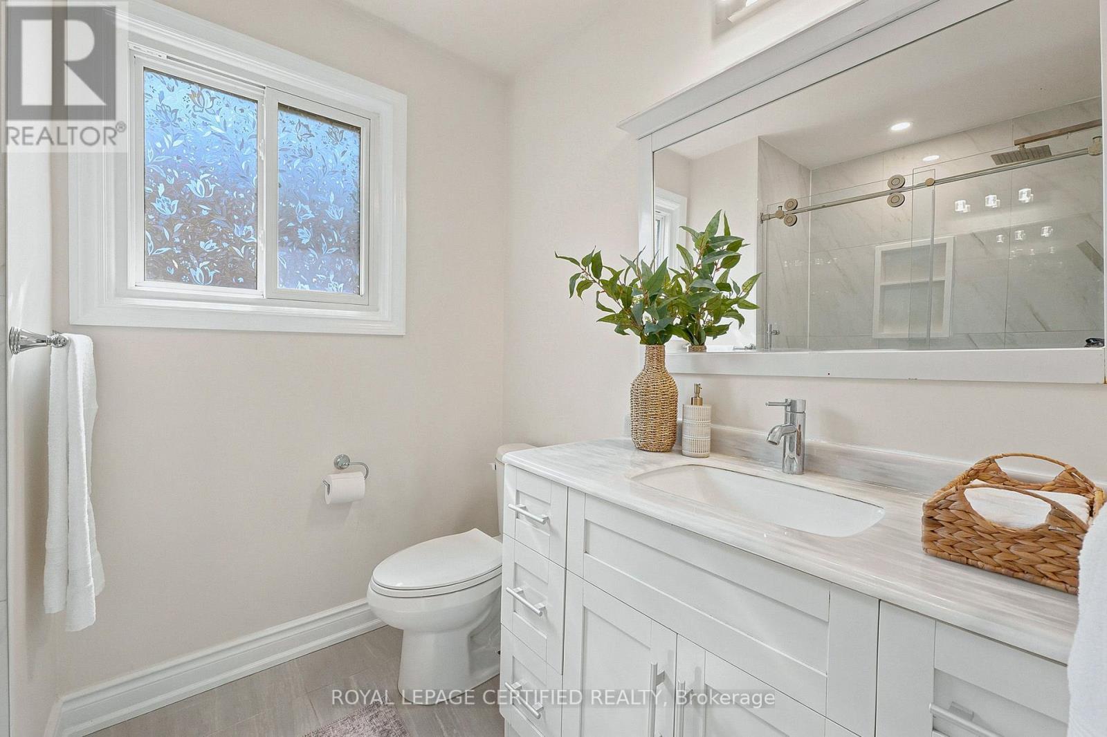 3135 Shadetree Drive, Mississauga, ON - Indoor Photo Showing Bathroom