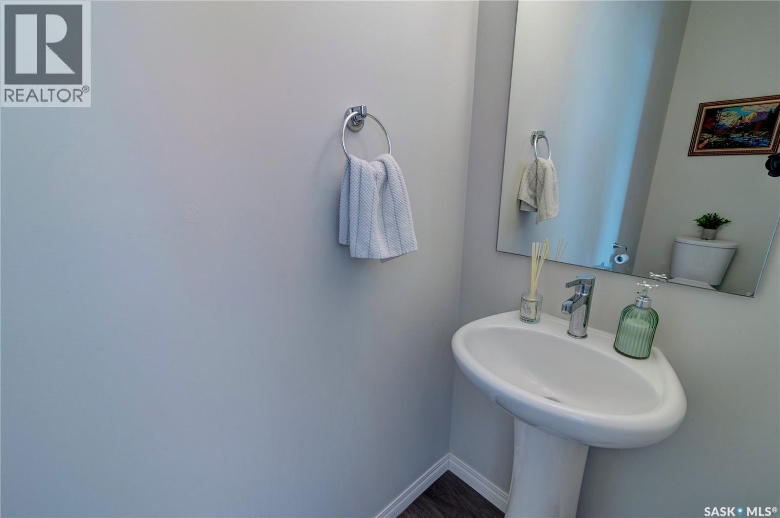 3277 Chuka Boulevard, Regina, SK - Indoor Photo Showing Bathroom