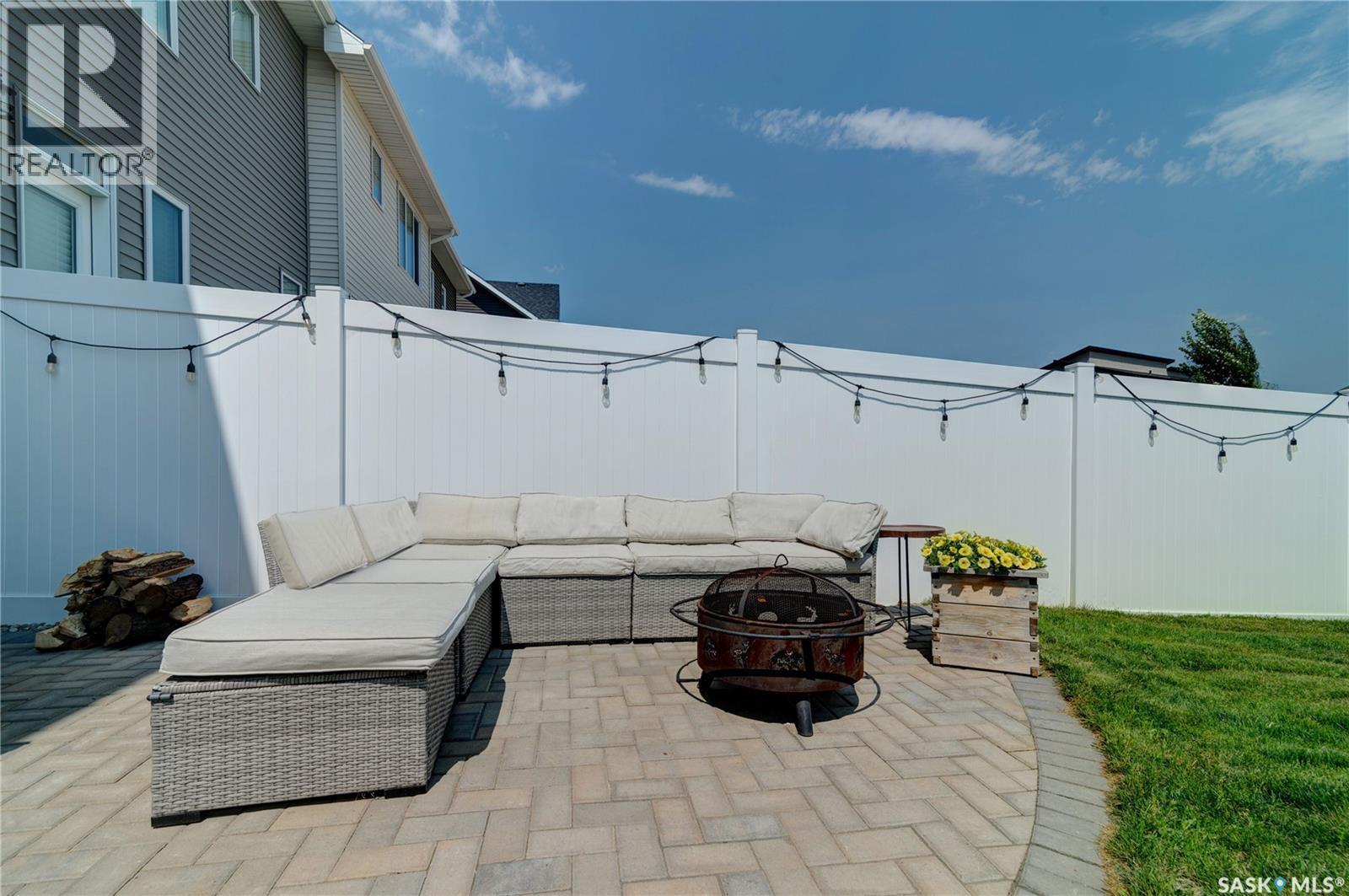 3277 Chuka Boulevard, Regina, SK - Outdoor With Deck Patio Veranda