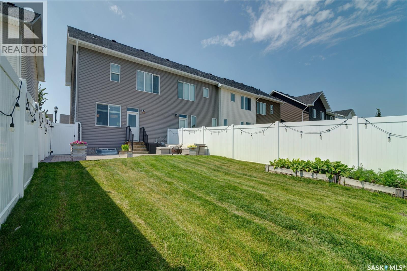 3277 Chuka Boulevard, Regina, SK - Outdoor