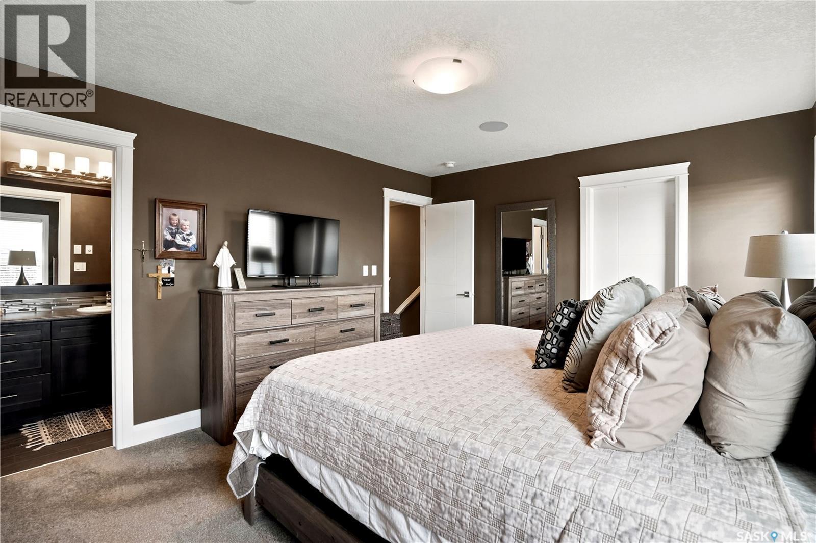 5413 Green Silverberry Drive E, Regina, SK - Indoor Photo Showing Bedroom