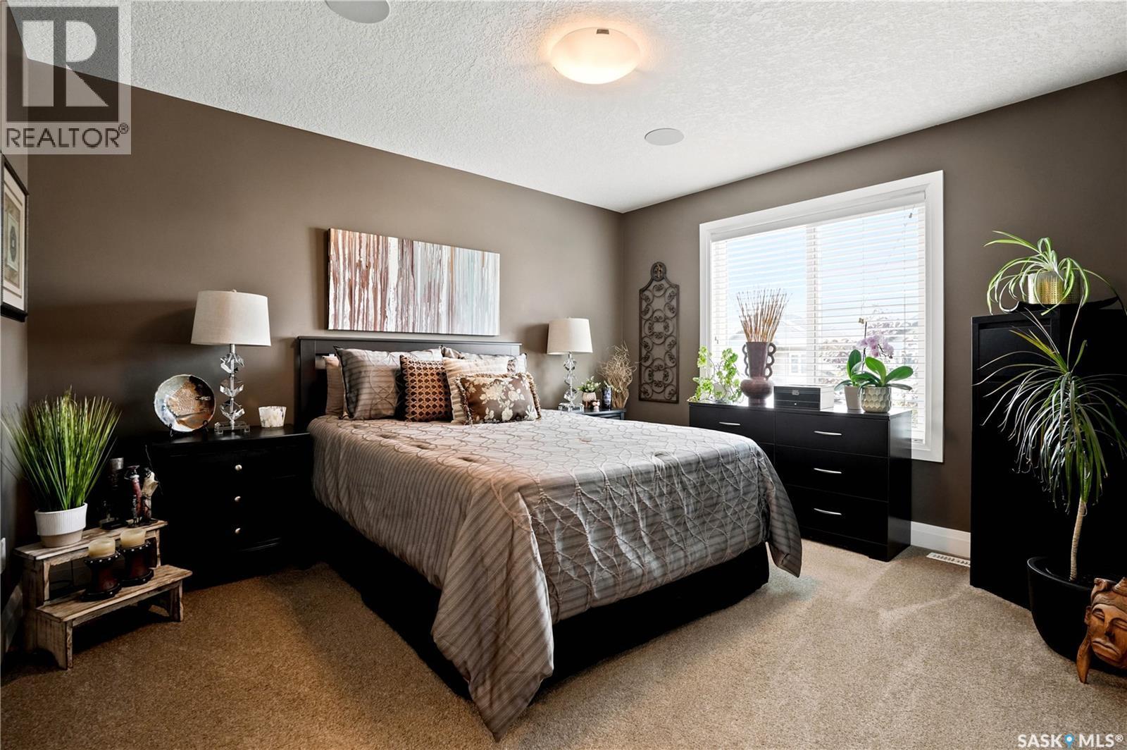 5413 Green Silverberry Drive E, Regina, SK - Indoor Photo Showing Bedroom