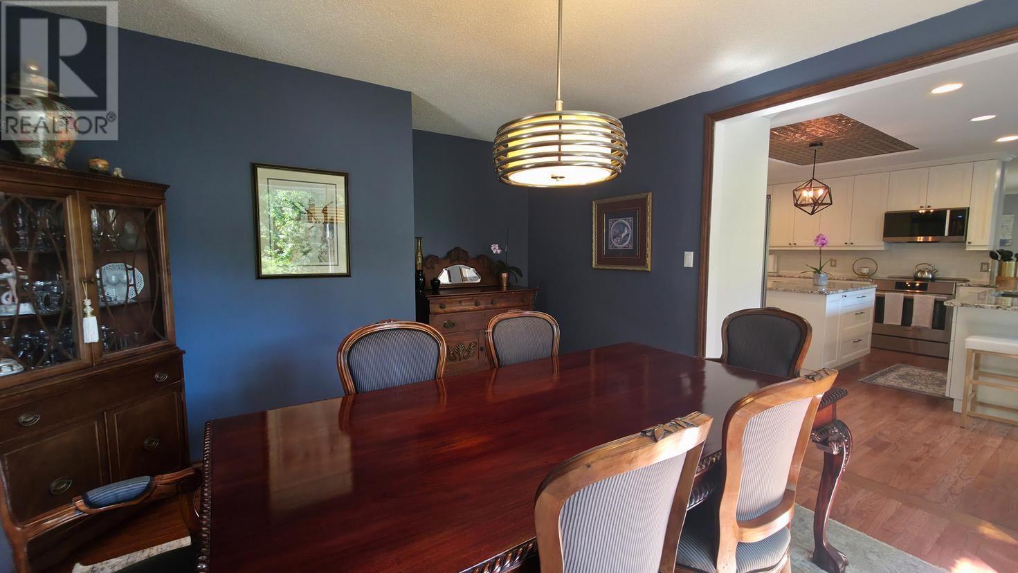823 Fourth Lin E, Sault Ste. Marie, ON - Indoor Photo Showing Dining Room