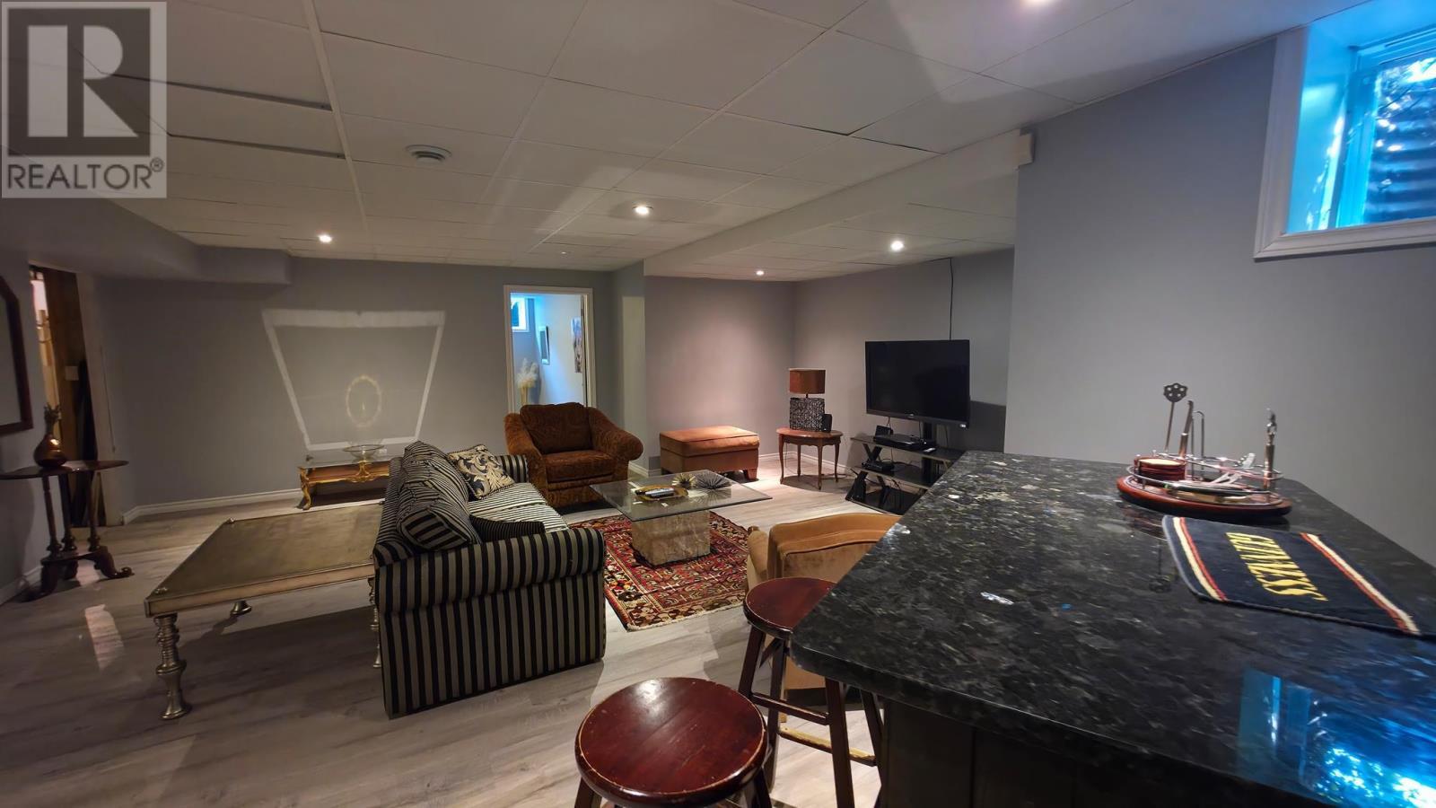 823 Fourth Lin E, Sault Ste. Marie, ON - Indoor
