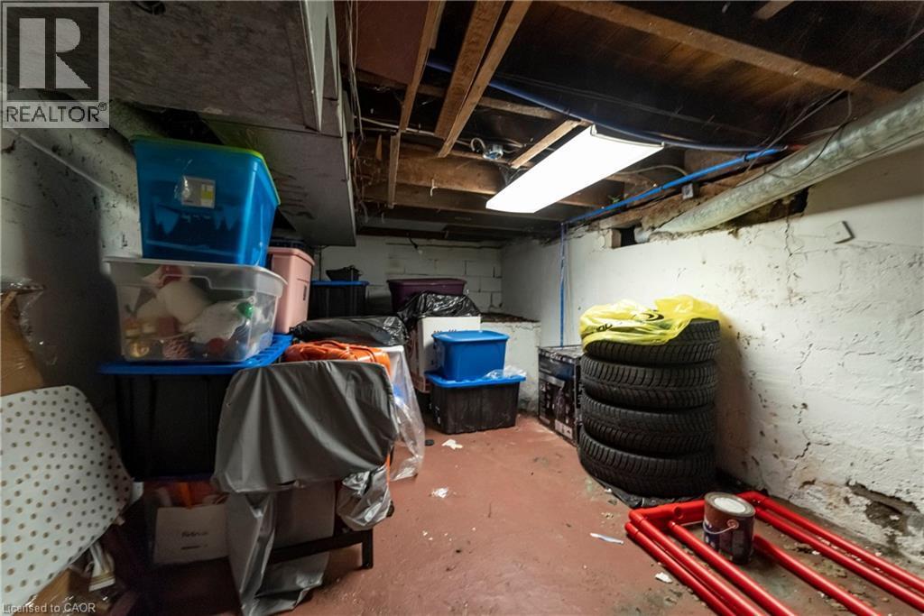 33 Railway Street, Hamilton, ON - Indoor Photo Showing Basement