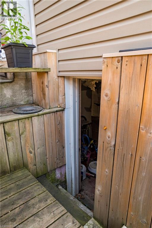 33 Railway Street, Hamilton, ON - Outdoor With Exterior