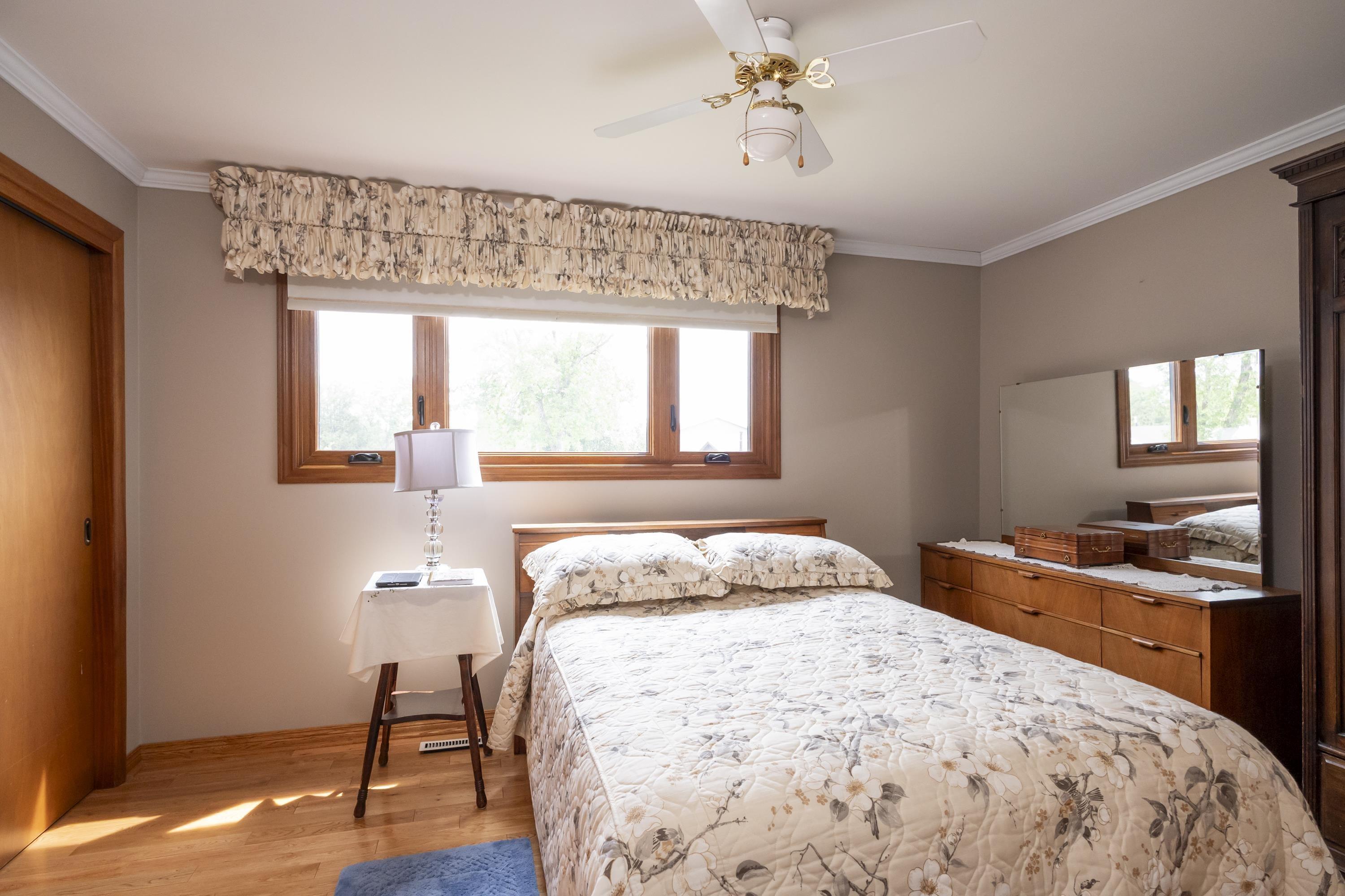 236 Poplar Ave, Thunder Bay, ON - Indoor Photo Showing Bedroom