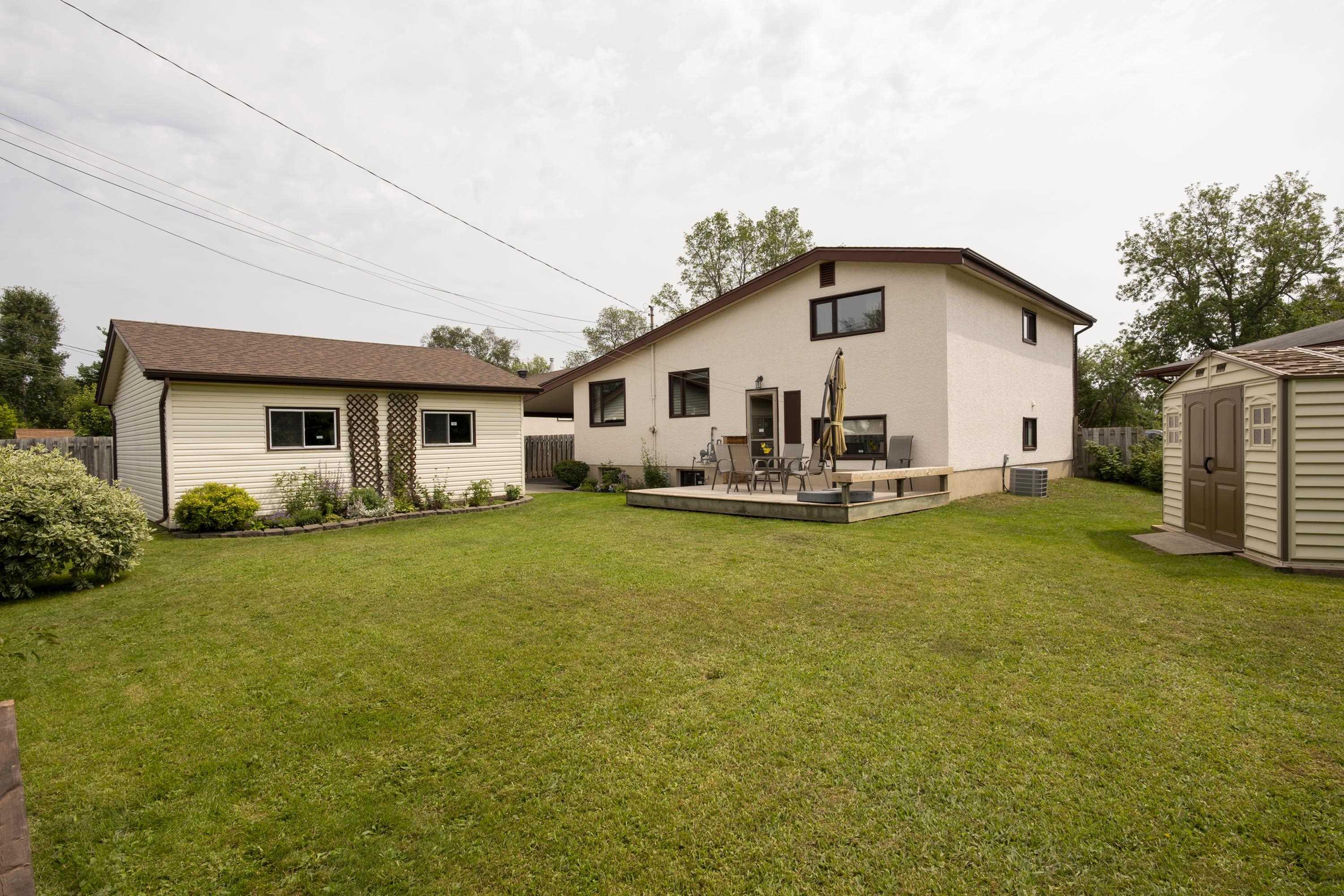 236 Poplar Ave, Thunder Bay, ON - Outdoor With Exterior