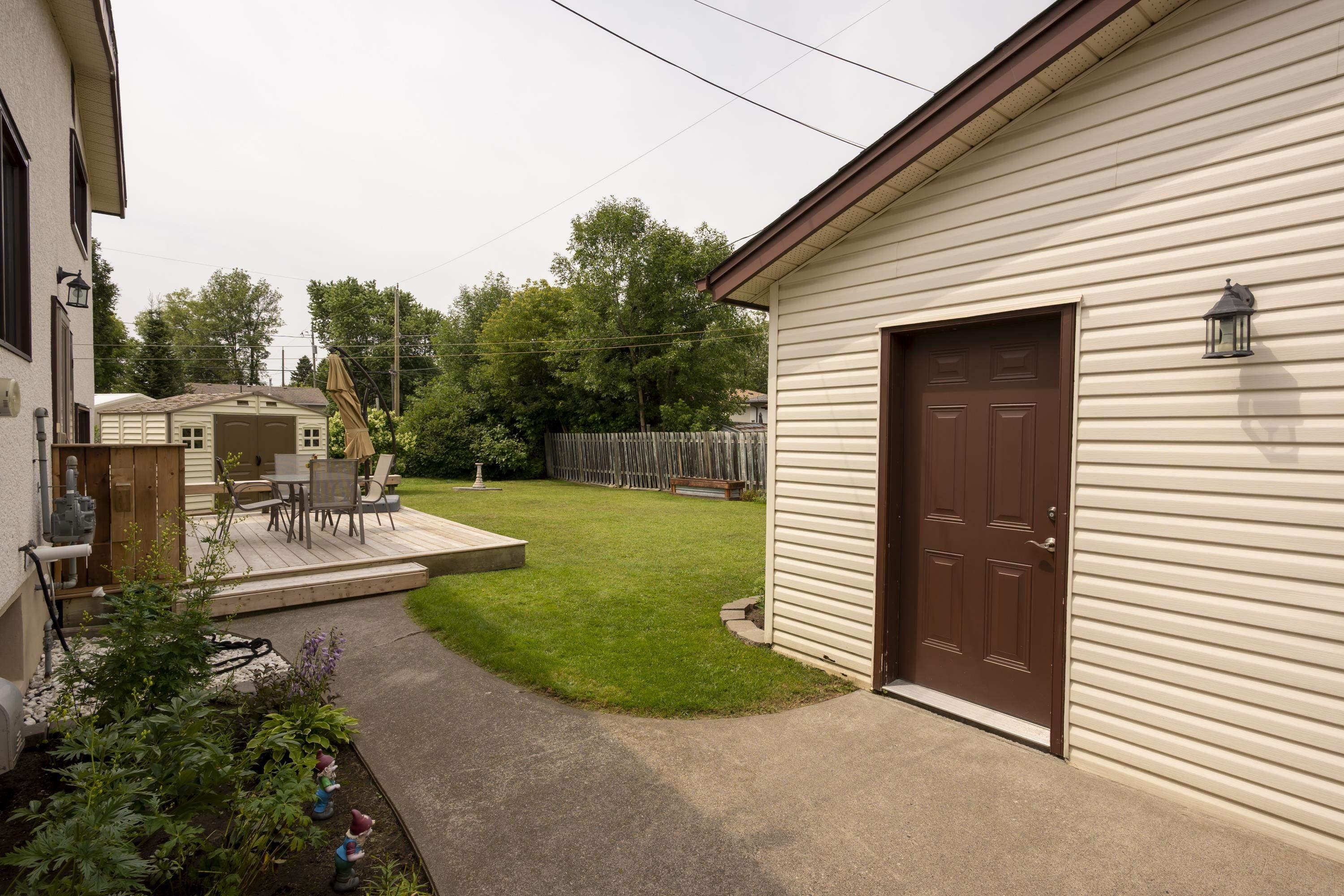 236 Poplar Ave, Thunder Bay, ON - Outdoor With Exterior