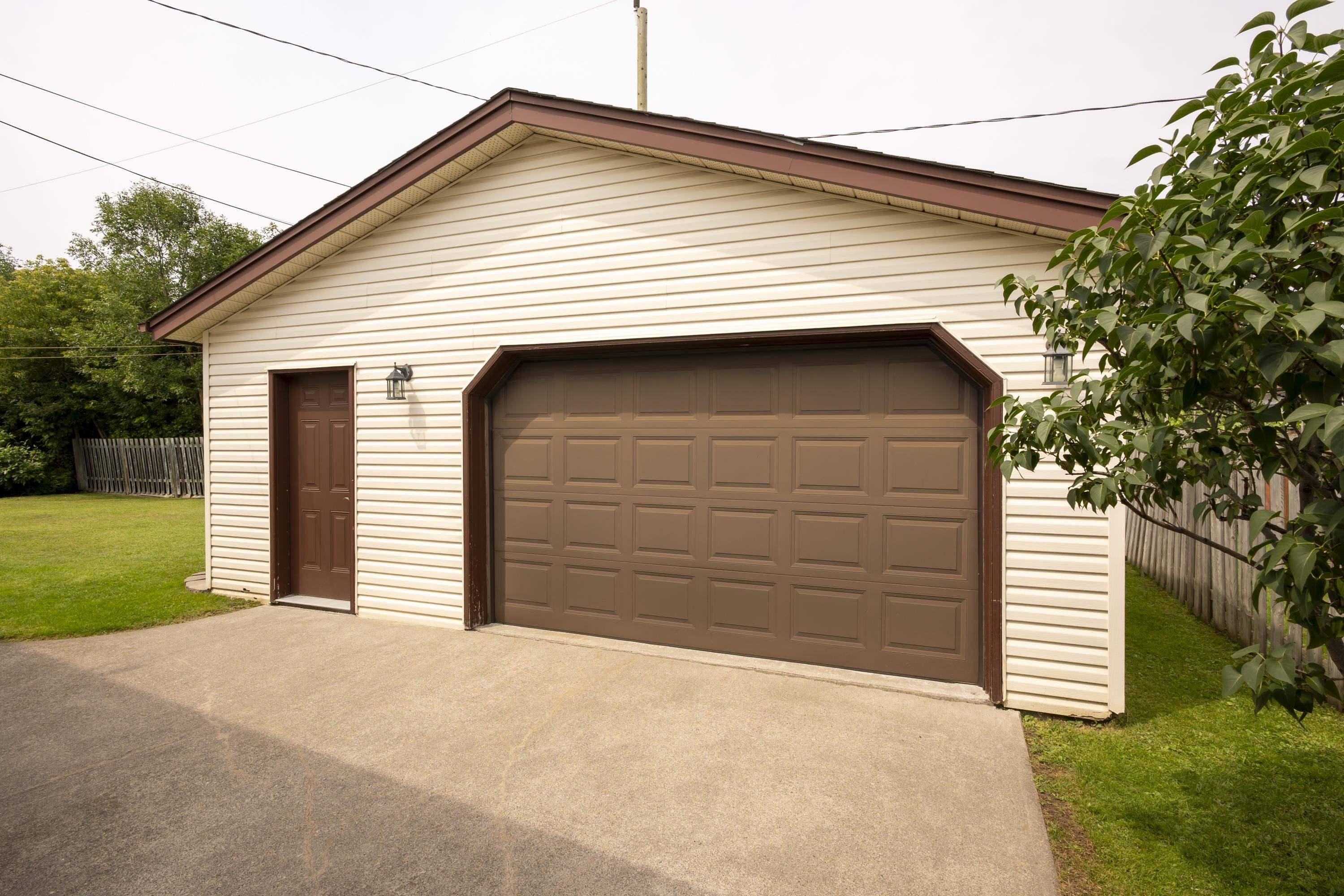 236 Poplar Ave, Thunder Bay, ON - Outdoor With Exterior