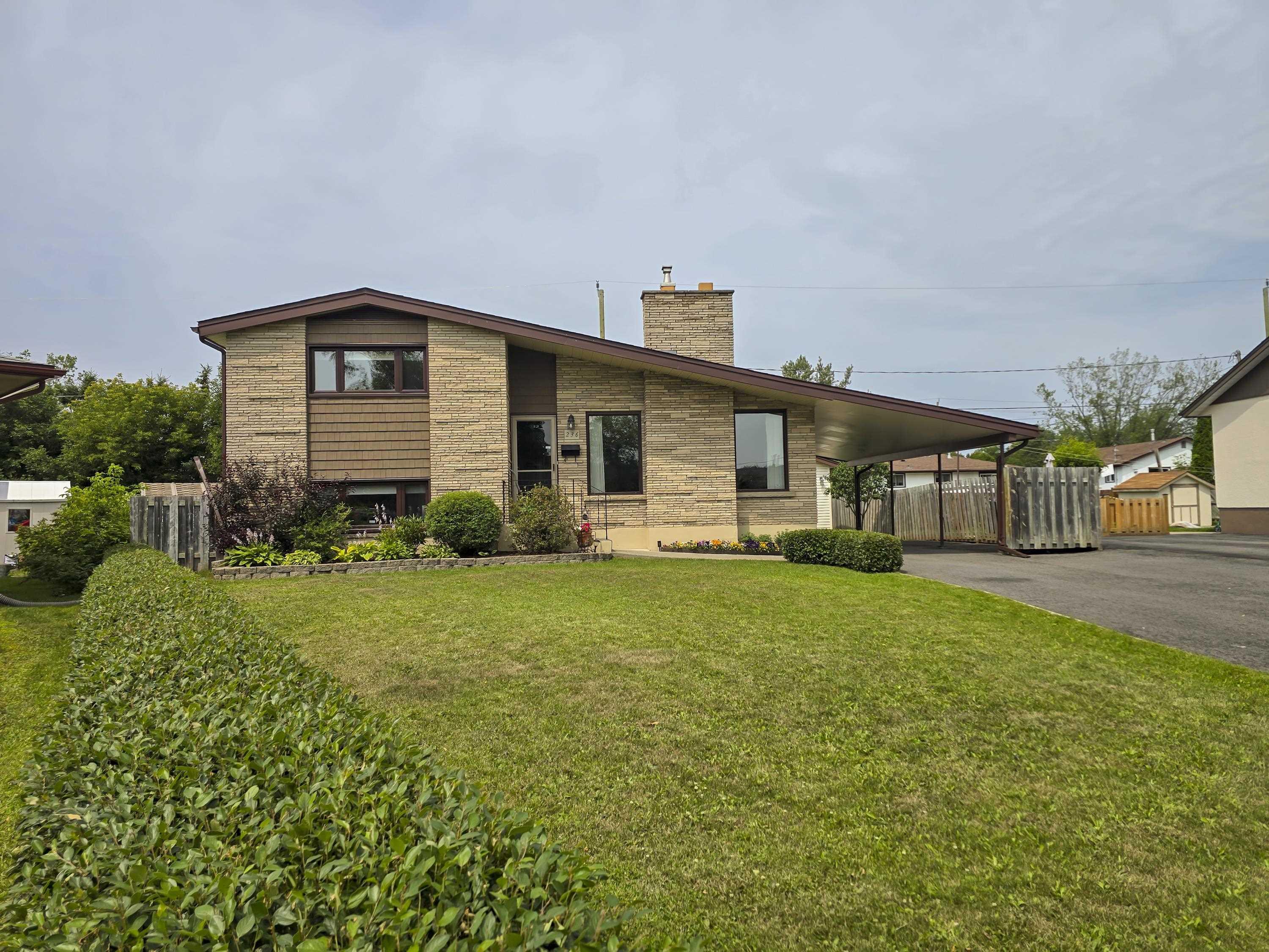 236 Poplar Ave, Thunder Bay, ON - Outdoor