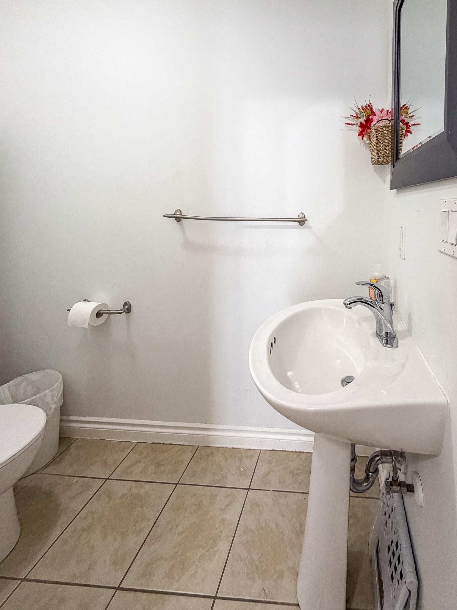 2-188 9Th S Street, Cranbrook, BC - Indoor Photo Showing Bathroom