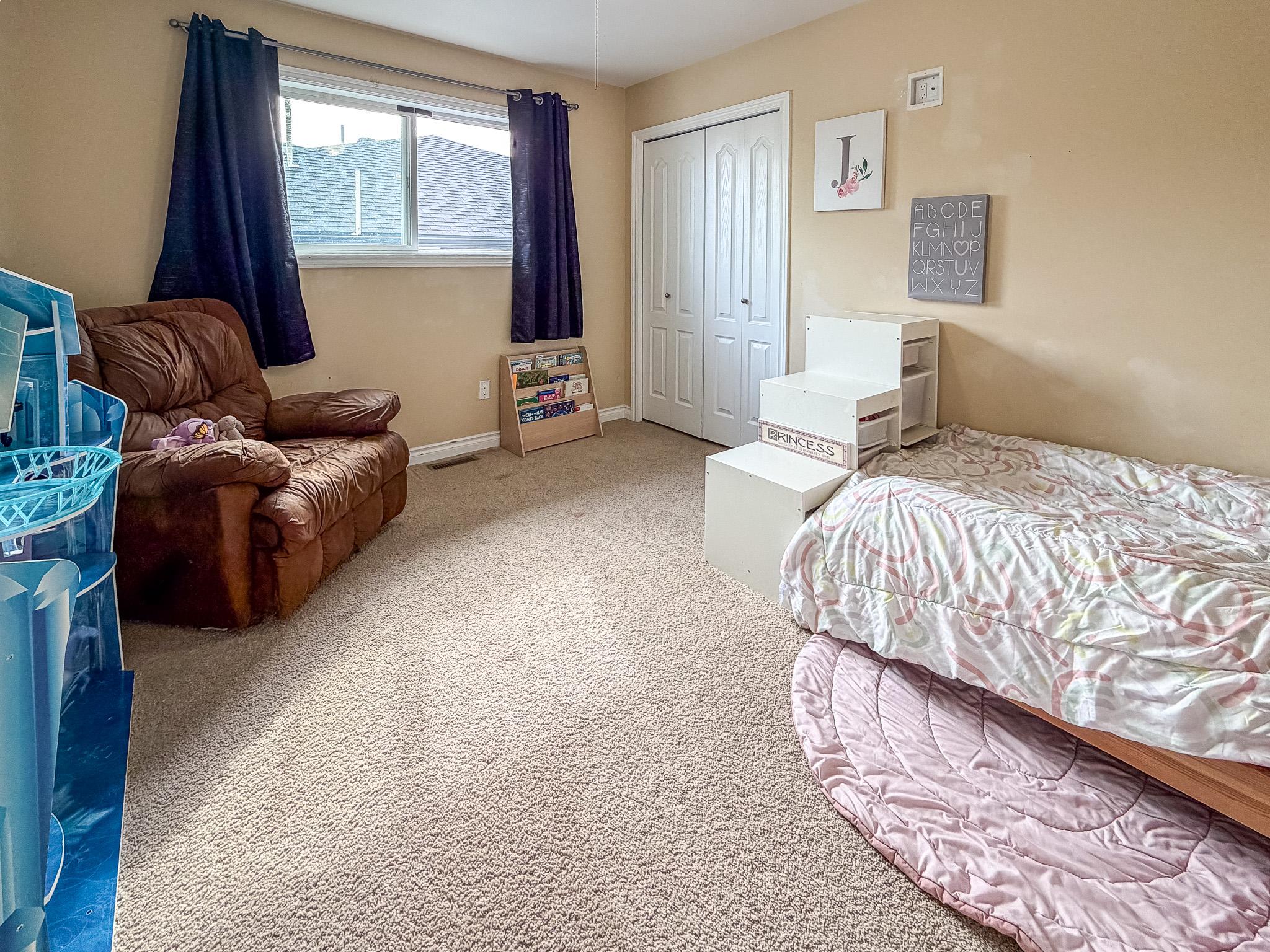 2-188 9Th S Street, Cranbrook, BC - Indoor Photo Showing Bedroom