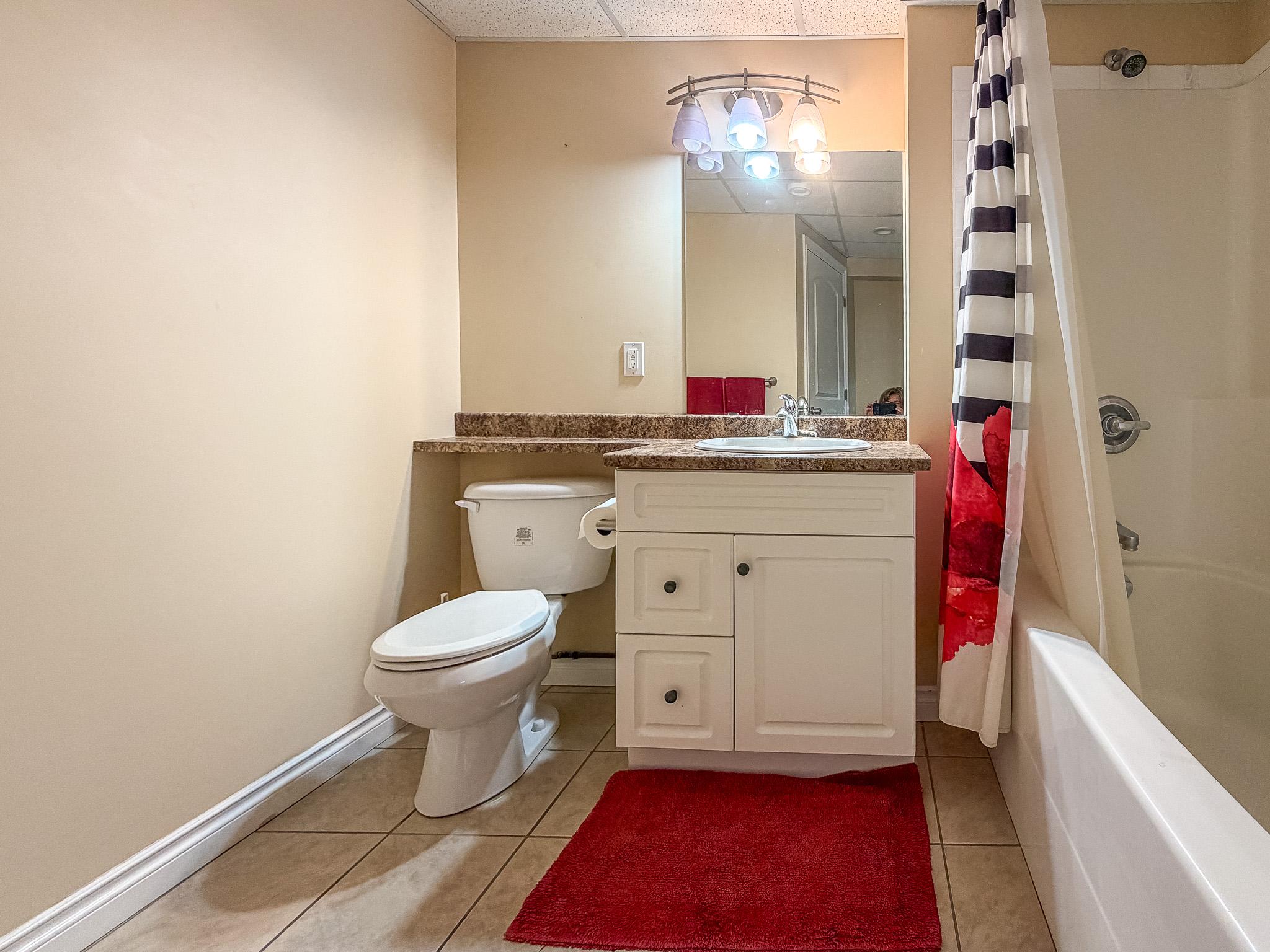 2-188 9Th S Street, Cranbrook, BC - Indoor Photo Showing Bathroom
