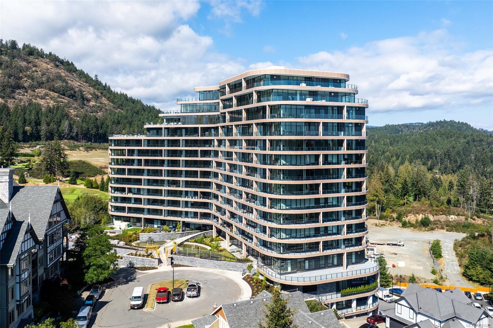#1118-2000 Hannington Rd, Langford, BC - Outdoor