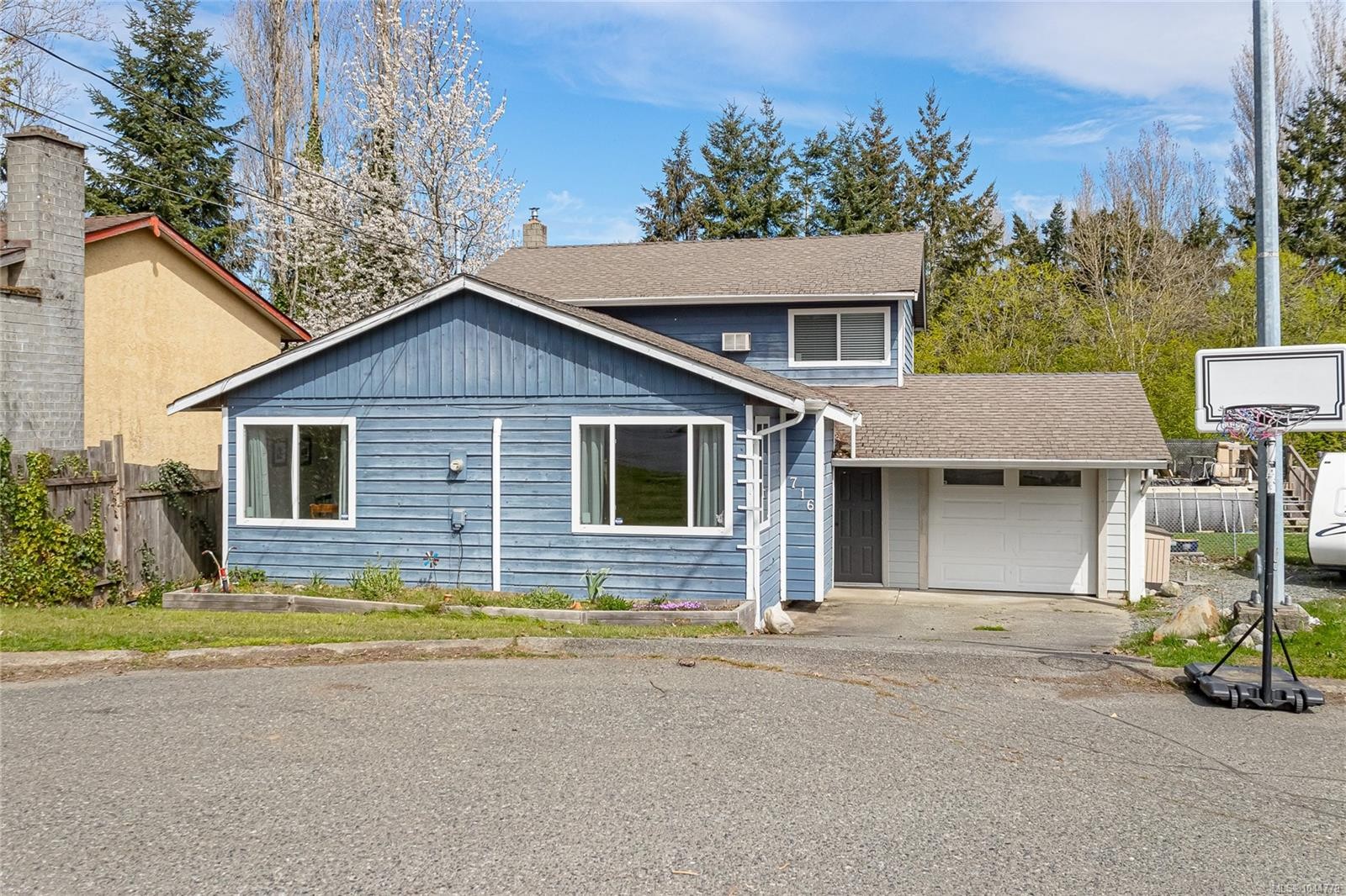 716 O'Brien Pl, Nanaimo, BC