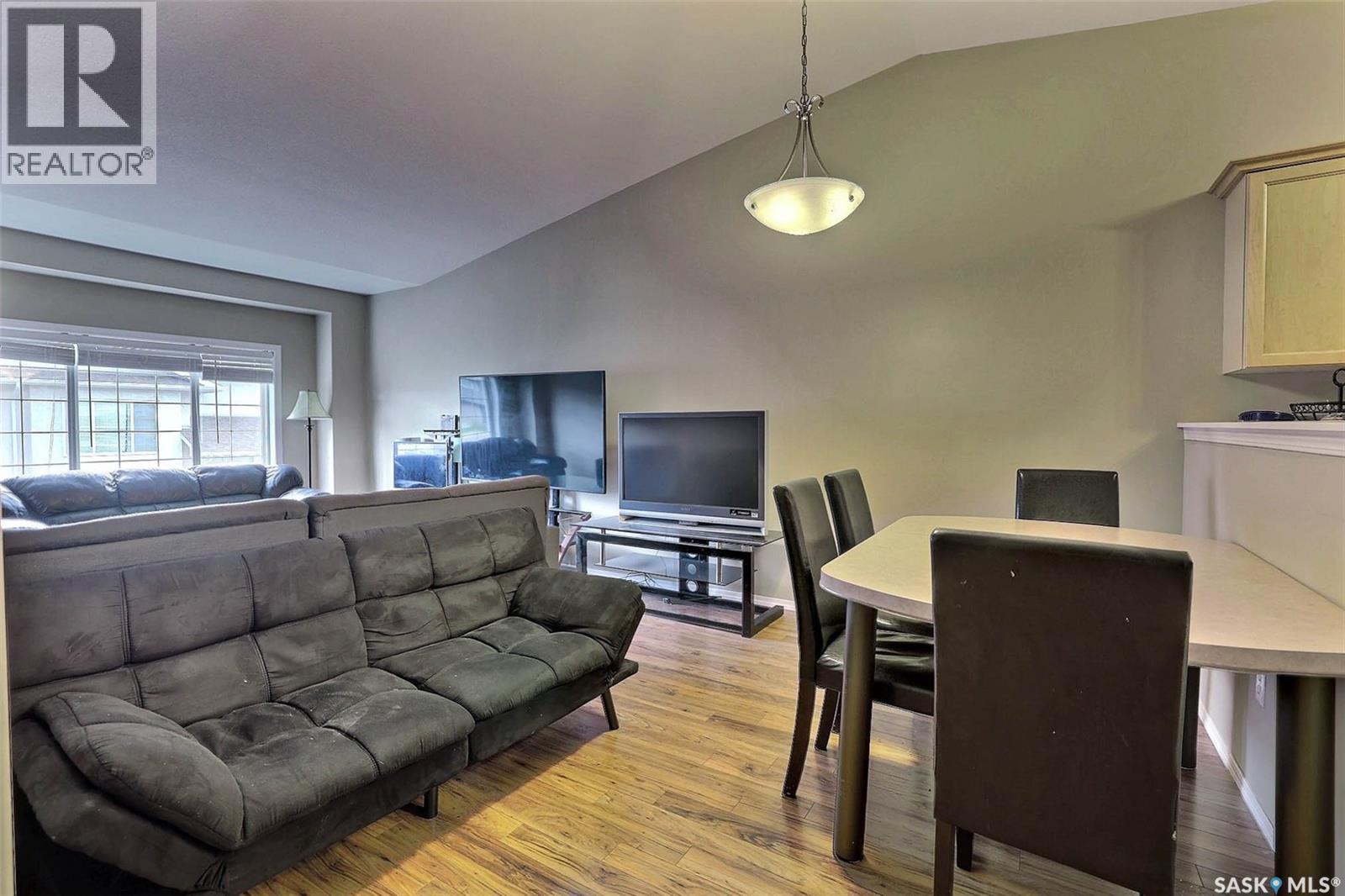 53 4425 Nicurity Drive, Regina, SK - Indoor