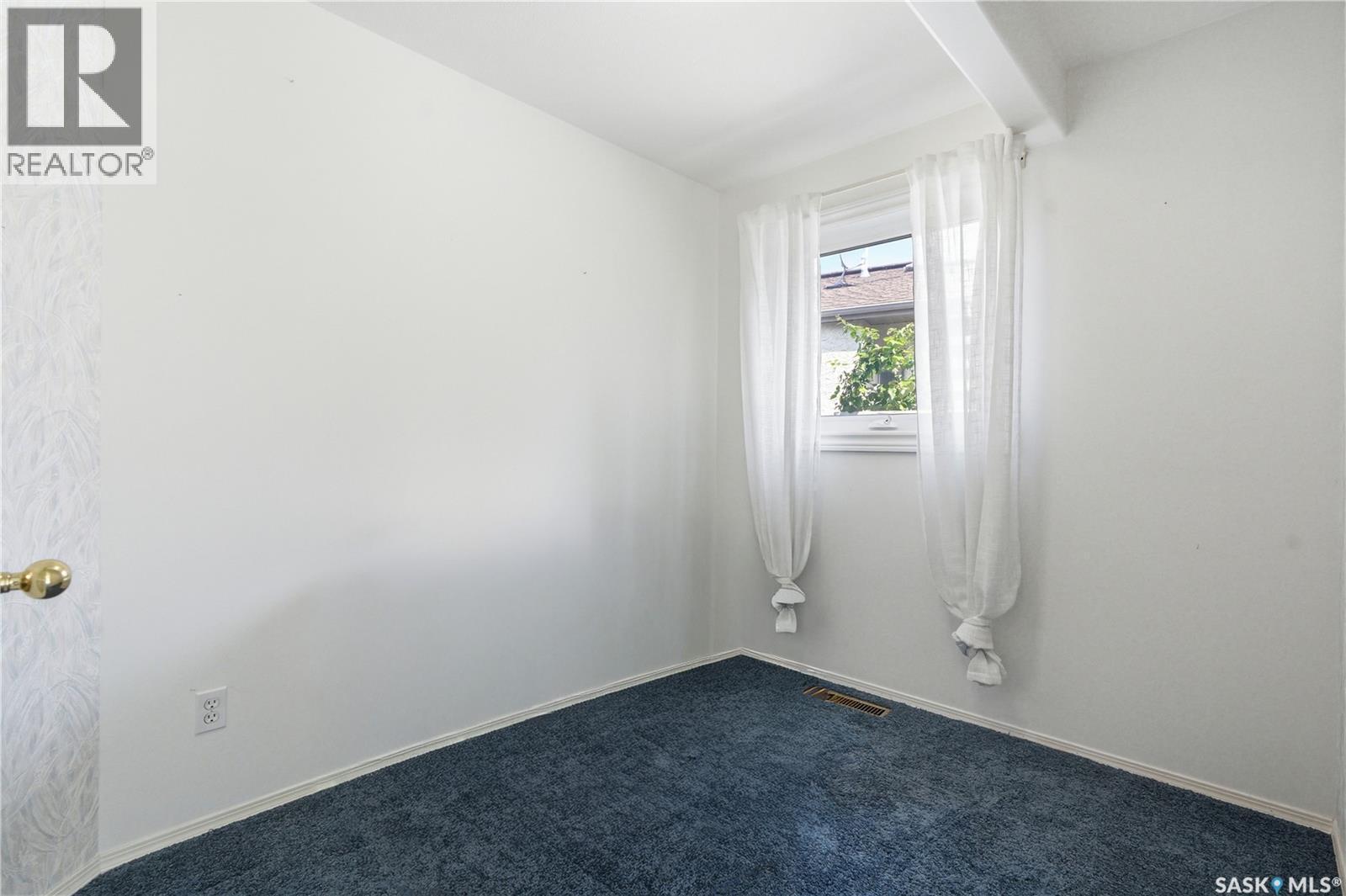502 Scissons Crescent, Saskatoon, SK - Indoor Photo Showing Other Room