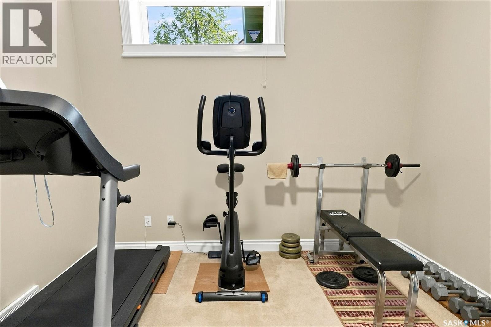 226 Brookdale Crescent, Saskatoon, SK - Indoor Photo Showing Gym Room