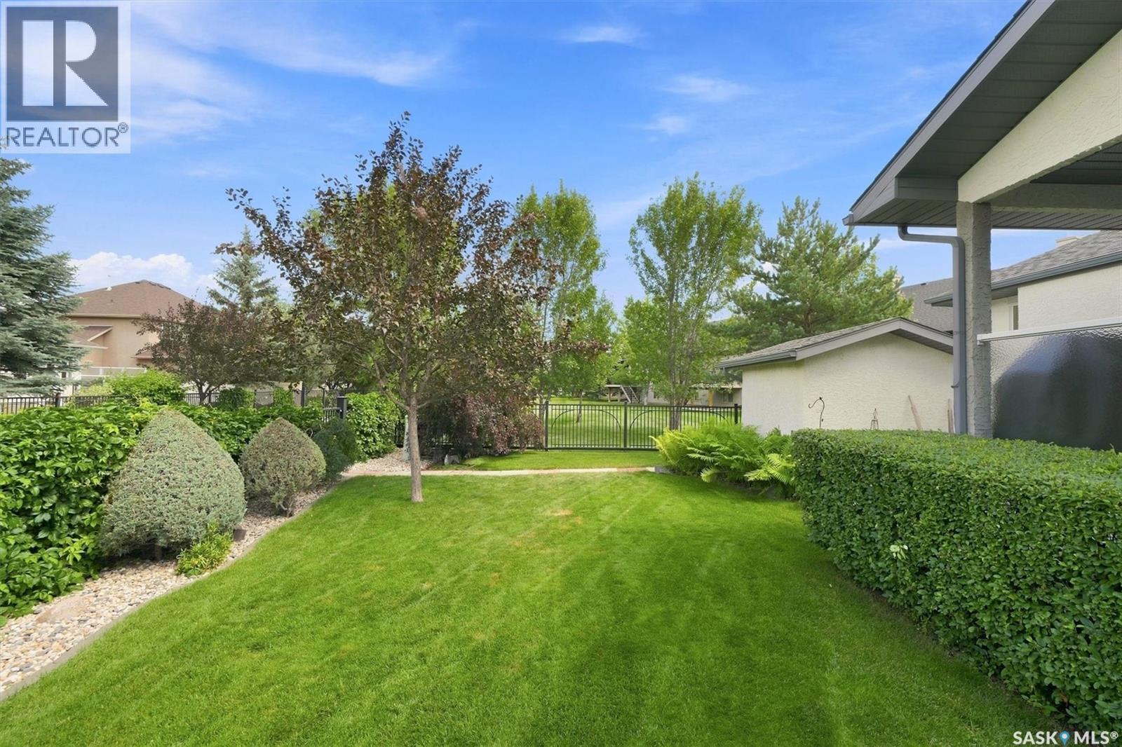 226 Brookdale Crescent, Saskatoon, SK - Outdoor